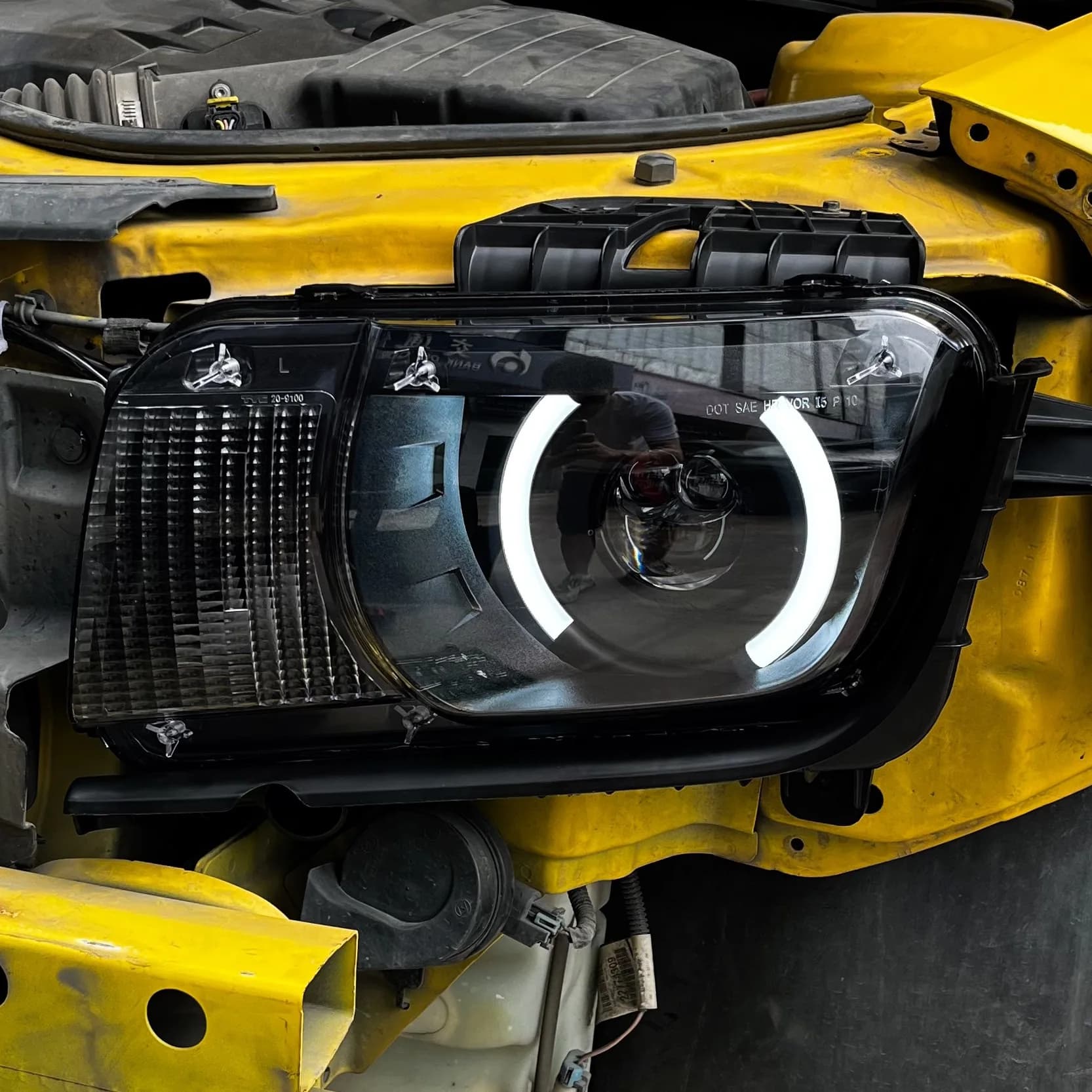 Gruppo Fari LED Modificati per Chevrolet Camaro 2009-2012 con Luci Angel Eye e Devil Eye, Accessori Auto