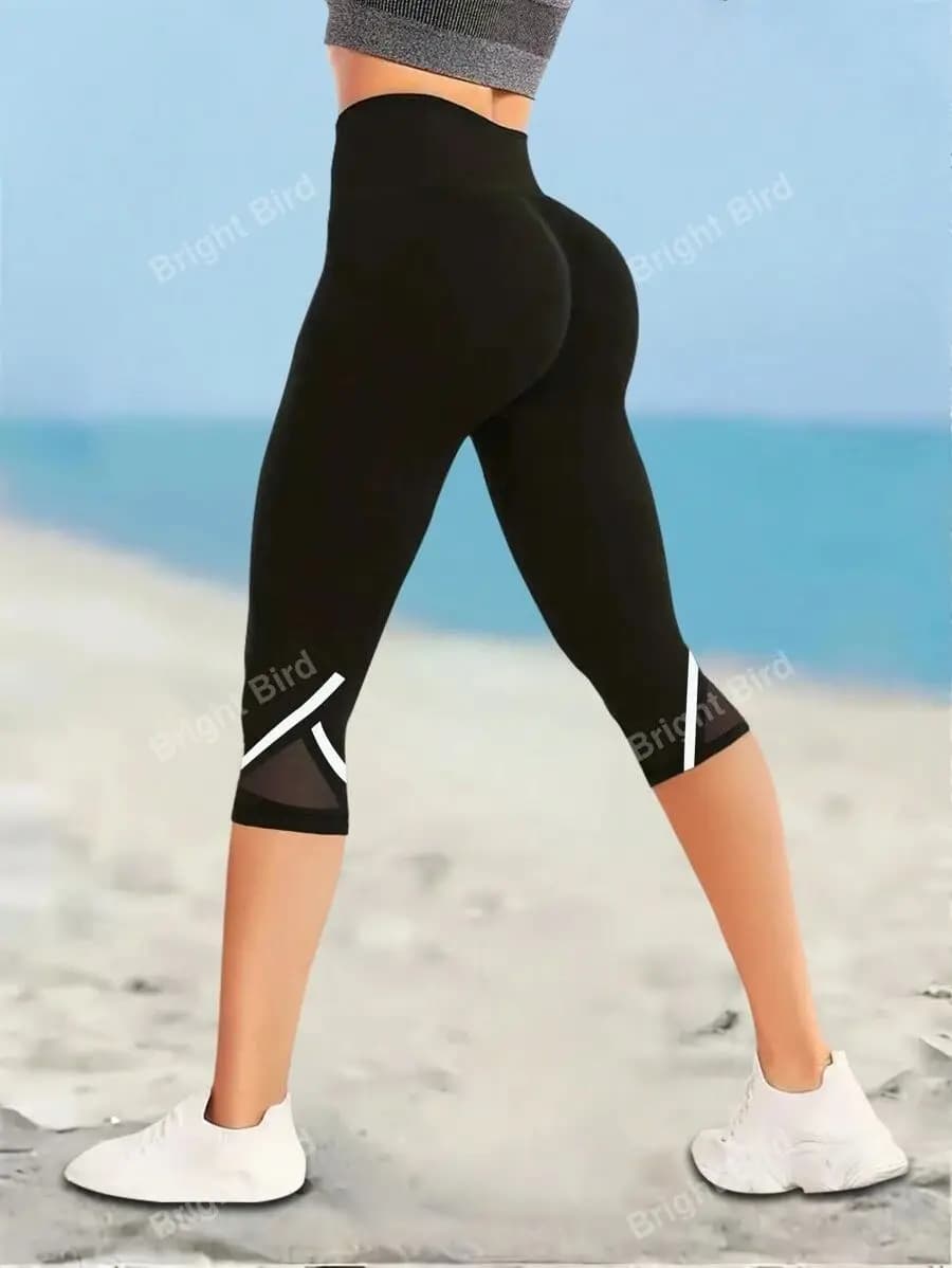 Pantaloni da yoga a vita alta in rete Leggings capri da donna, leggings capri da allenamento per il controllo della pancia, abbigliamento sportivo da donna