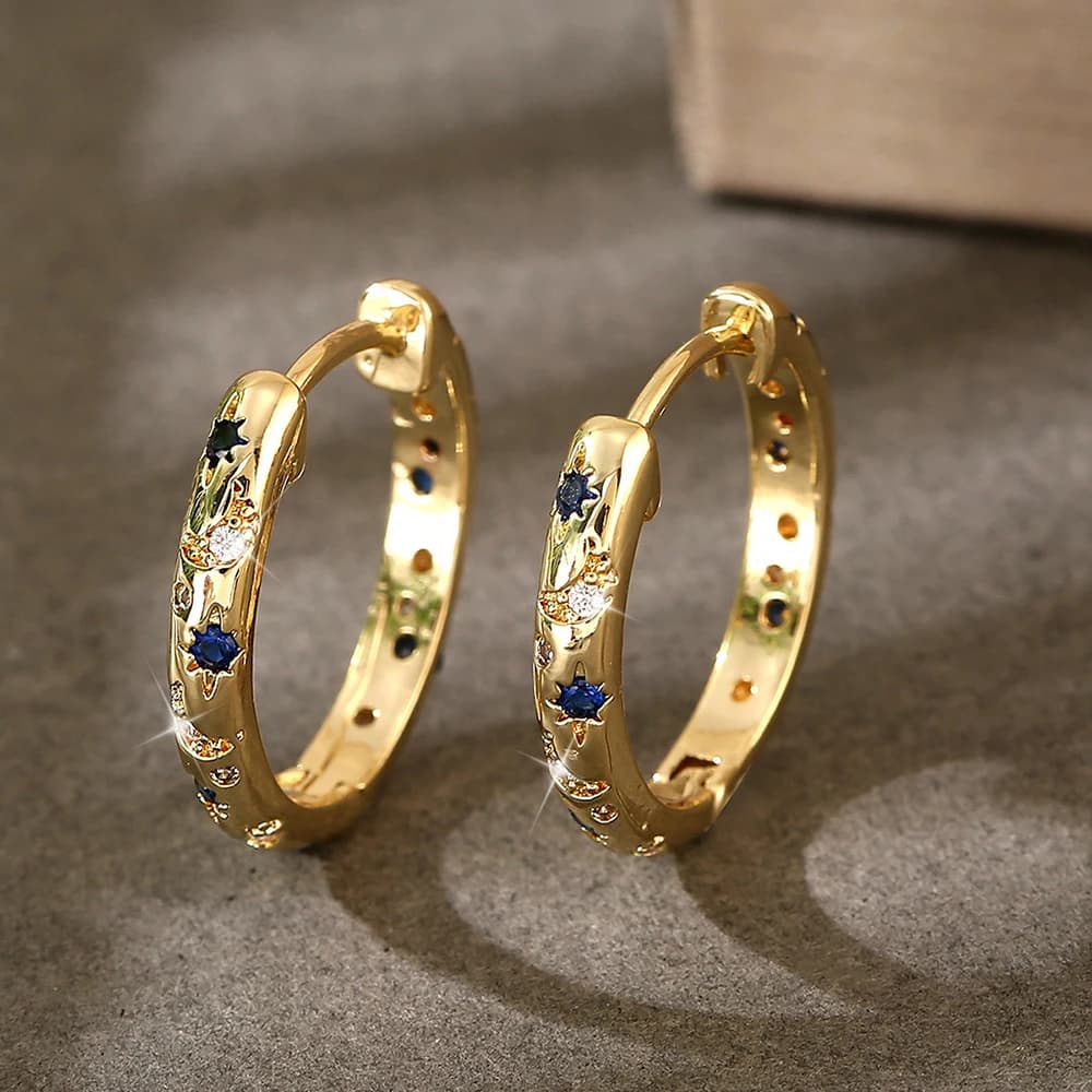 1 paio di semplici orecchini a cerchio con stella e luna in zirconi micro intarsiati per le donne, orecchini casual personalizzati