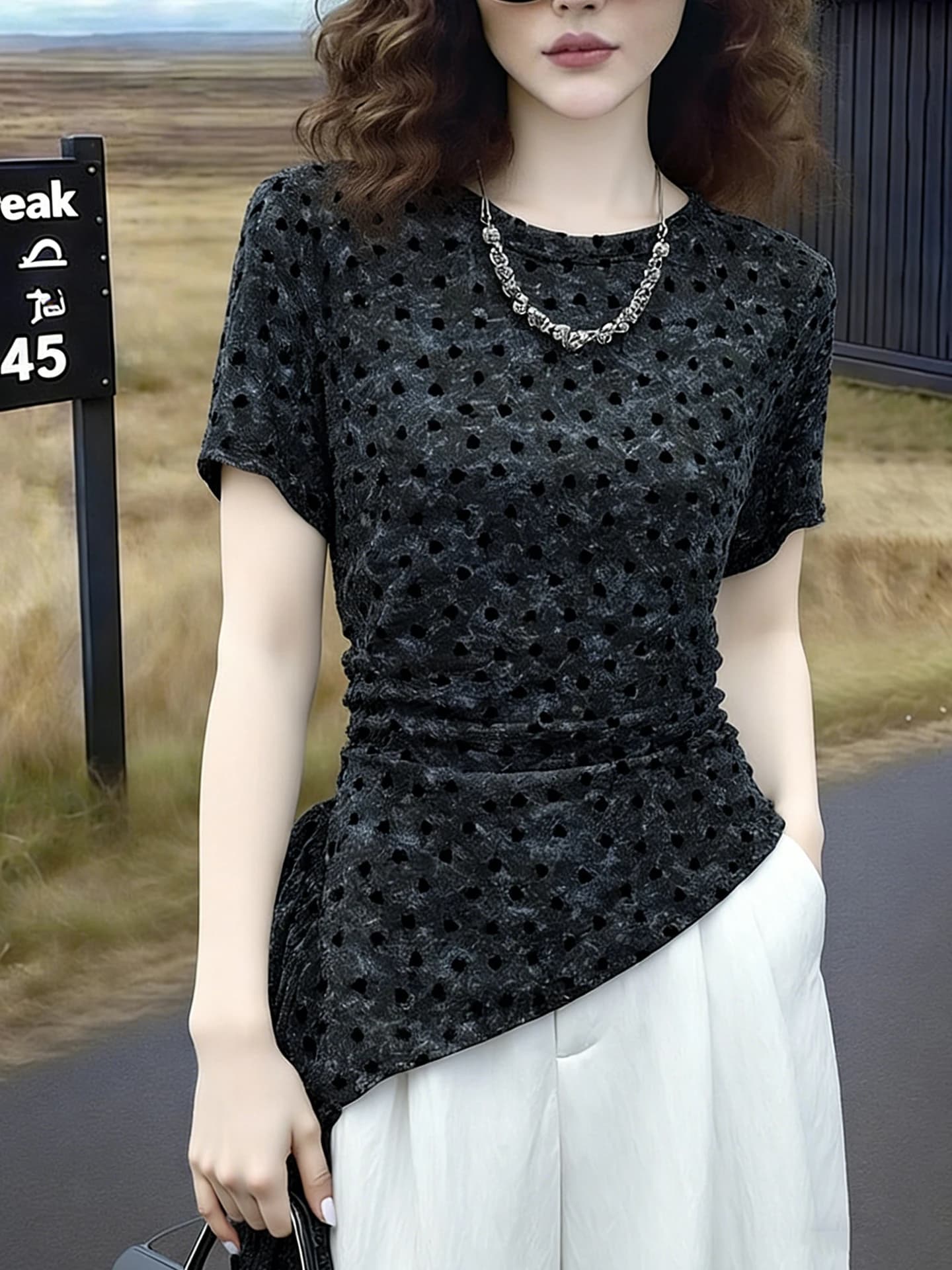 Soft Slim Fit Short Sleeve round Neck Polka Dot T-Shirt Summer Base Layer Shirt Casual Style Regular Thickness Ladies Top