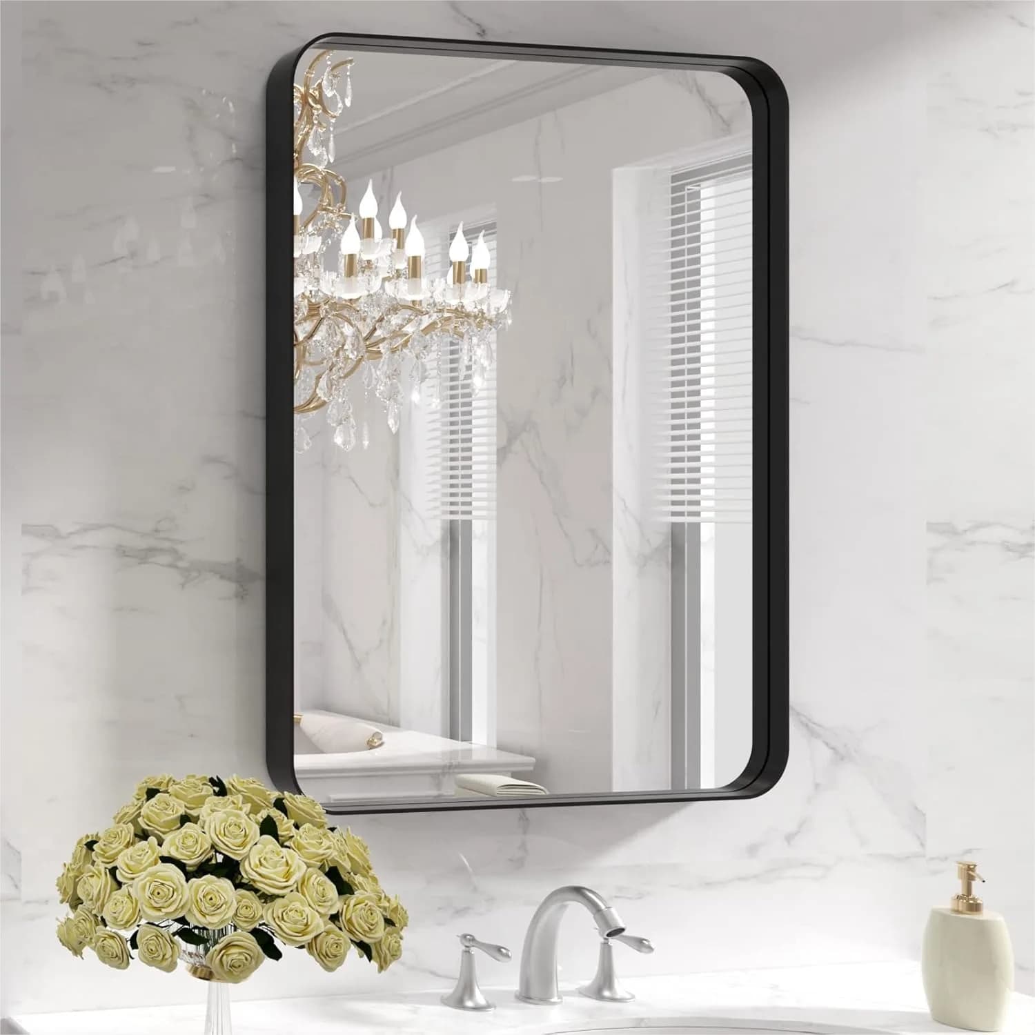 Specchio da Bagno con Cornice in Metallo Nero, 22x30 Pollici, Rettangolare Arrotondato, Nero Opaco, da Appendere Orizzontalmente o Verticalmente