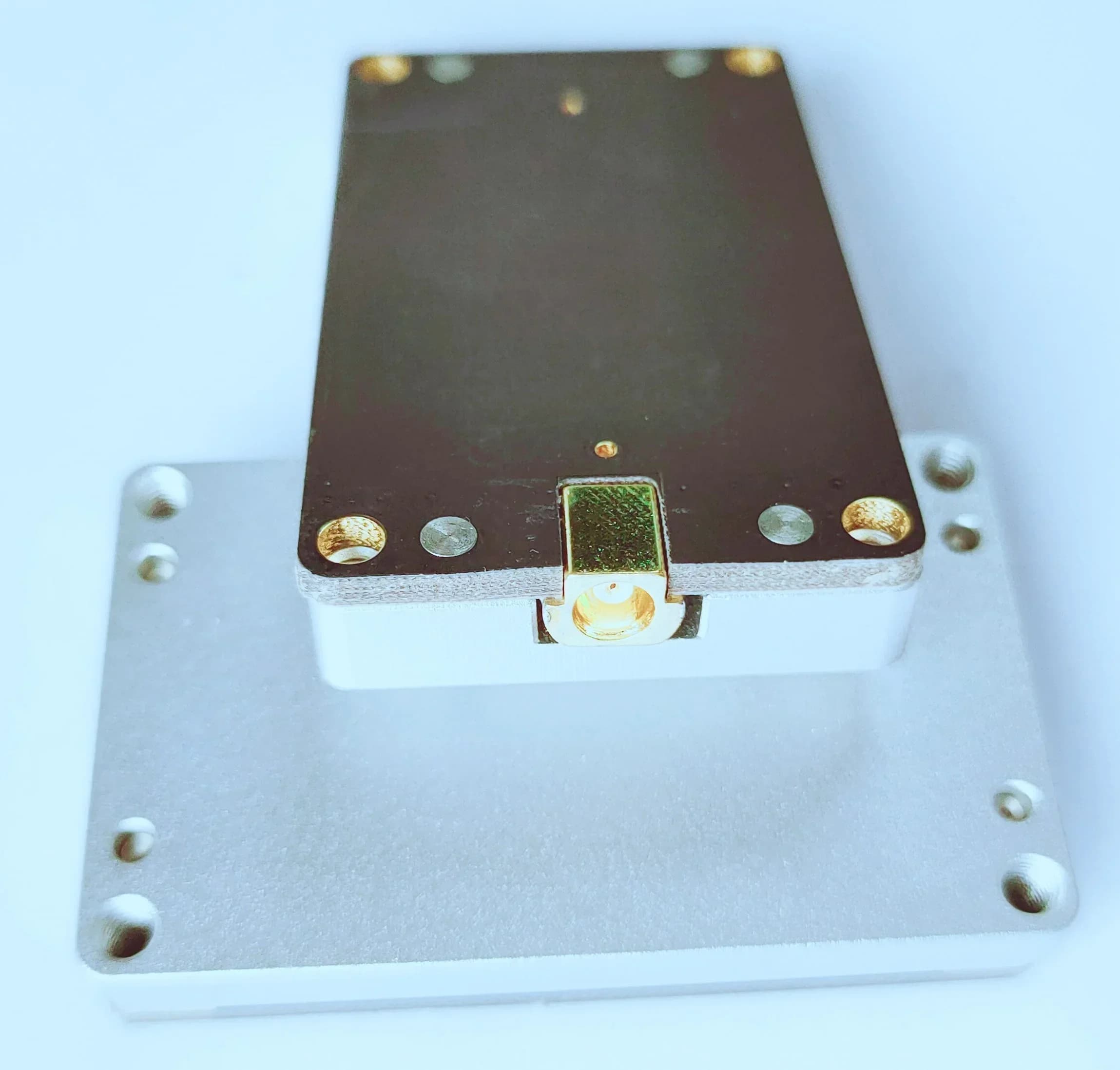 Accoppiatore antenna 500-6000 MHz con connettore MCX per test di alimentazione wifi