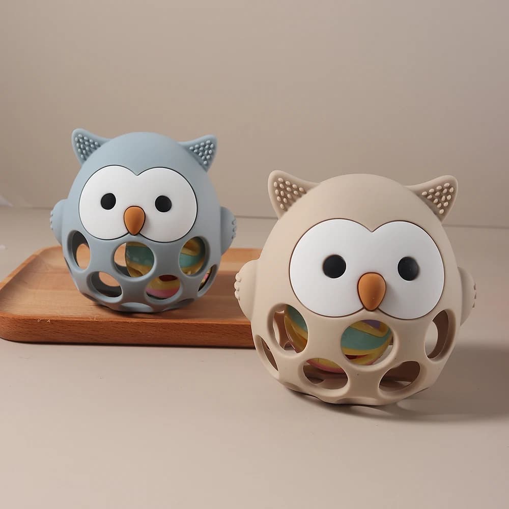 Massaggiagengive in silicone regalo per bambini a forma di gufo cartone animato carino giocattolo per la dentizione perline da masticare sollievo dalla gomma sensoriale succhietto campana suono morbido e carino