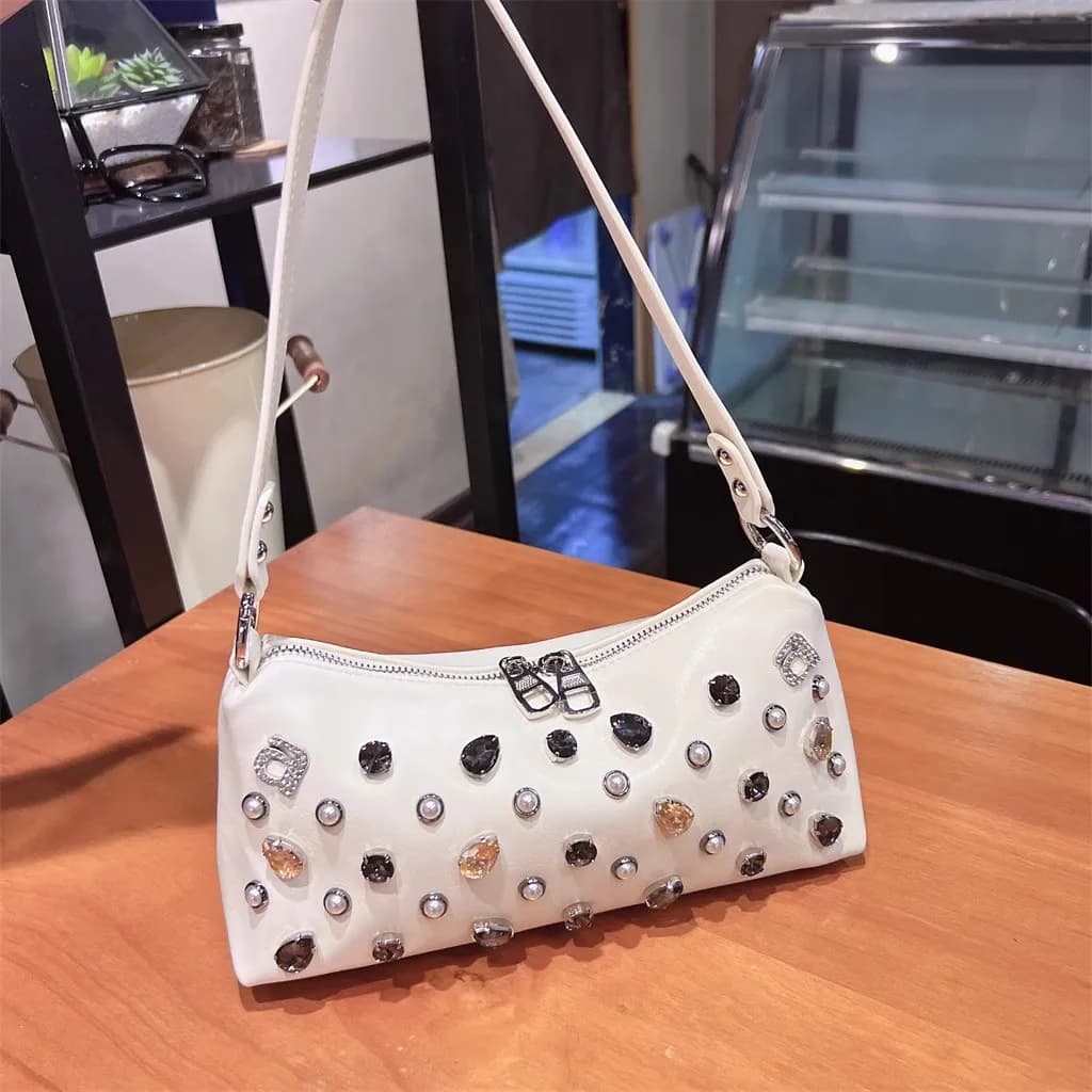 Borsa a cuscino moda strutturata con perline di perle Borsa da donna Borsa a tracolla con diamanti in cristallo Borsa a tracolla da donna Borsa casual