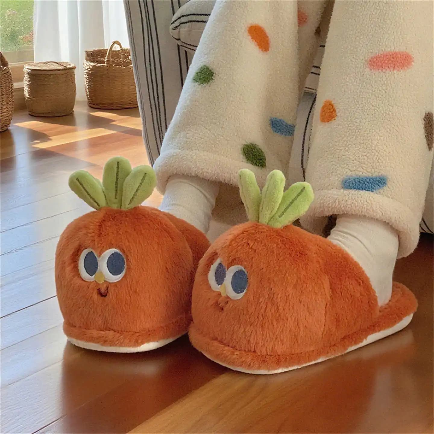 Cushions of carrot signed by women adorable fruit shoes with big eyes flip-flops woman in home slippers for women's interior with flat heel