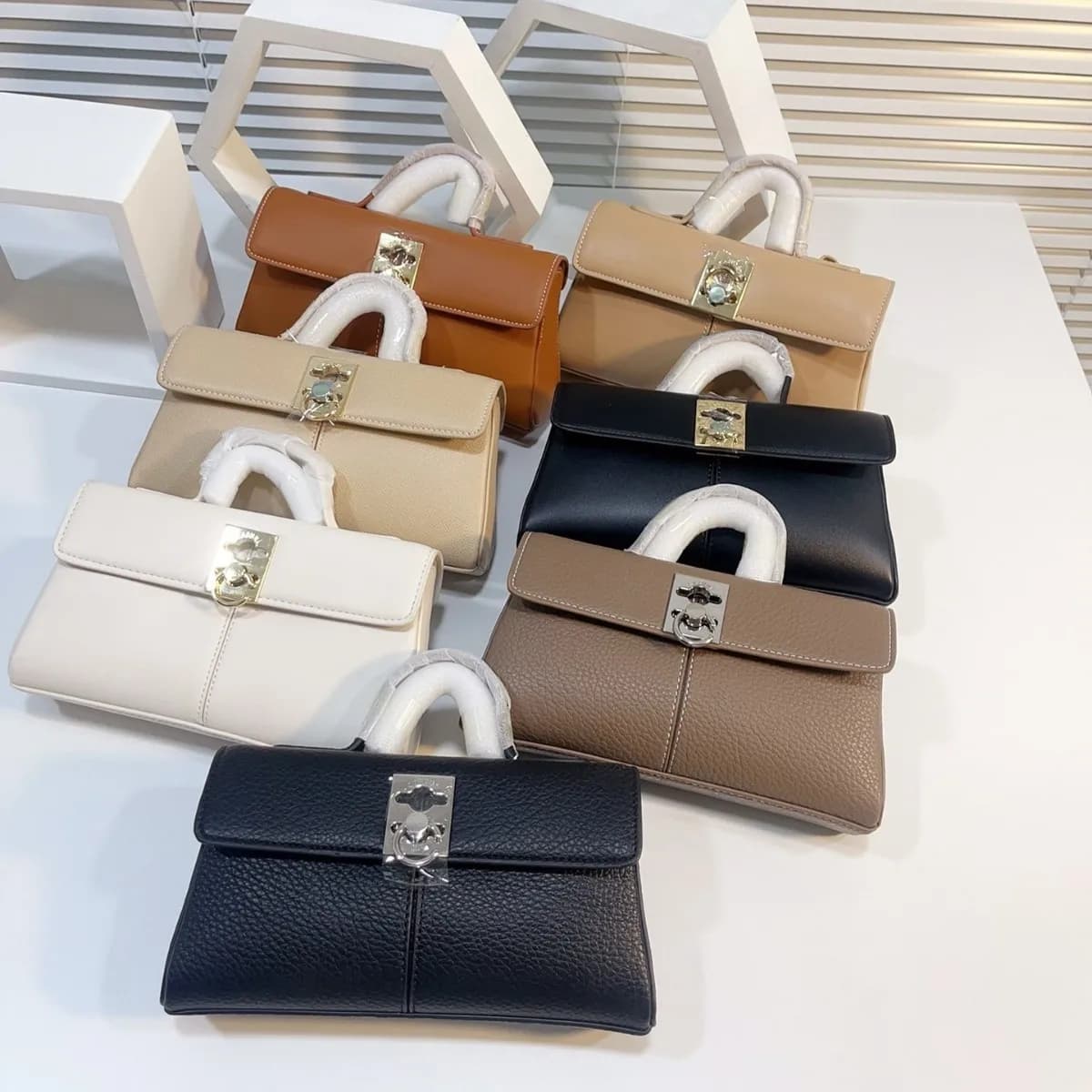 Borsa Quadrata Piccola in Vera Pelle Creative Niche da Donna con Manico Superiore e Tracolla, Semplice e Versatile, a Tracolla