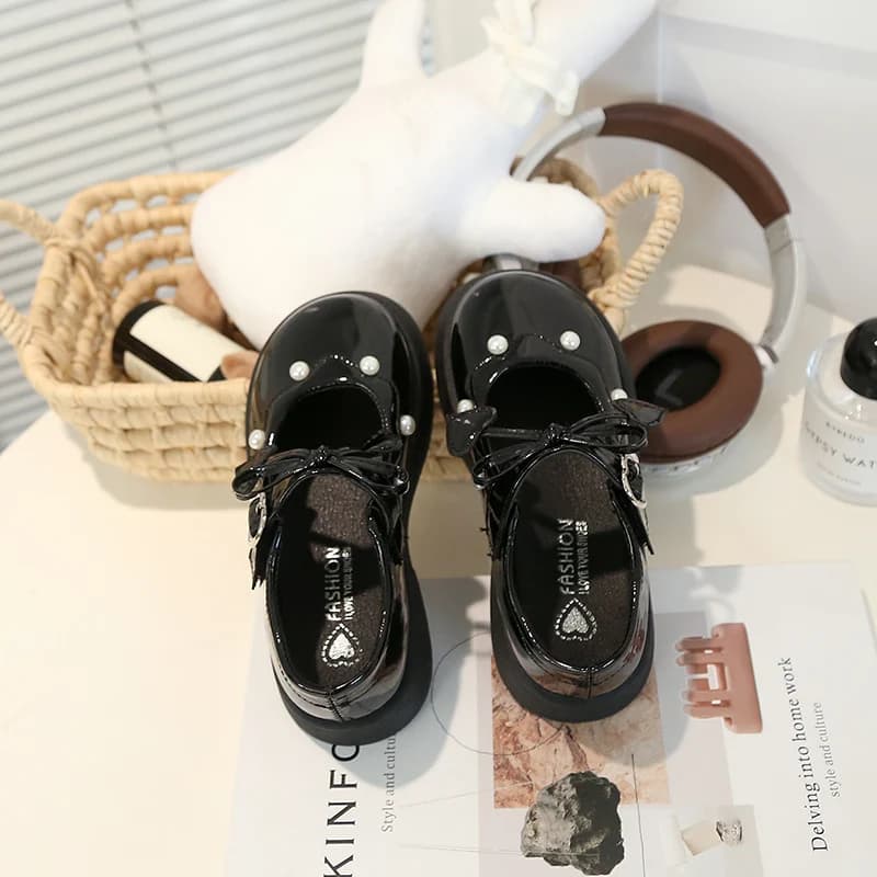 Fashionable Princess Shoes for Girls, Comfortable with Soft Leather Sole, Spring-Autumn 2026, New Style with Bow for Student