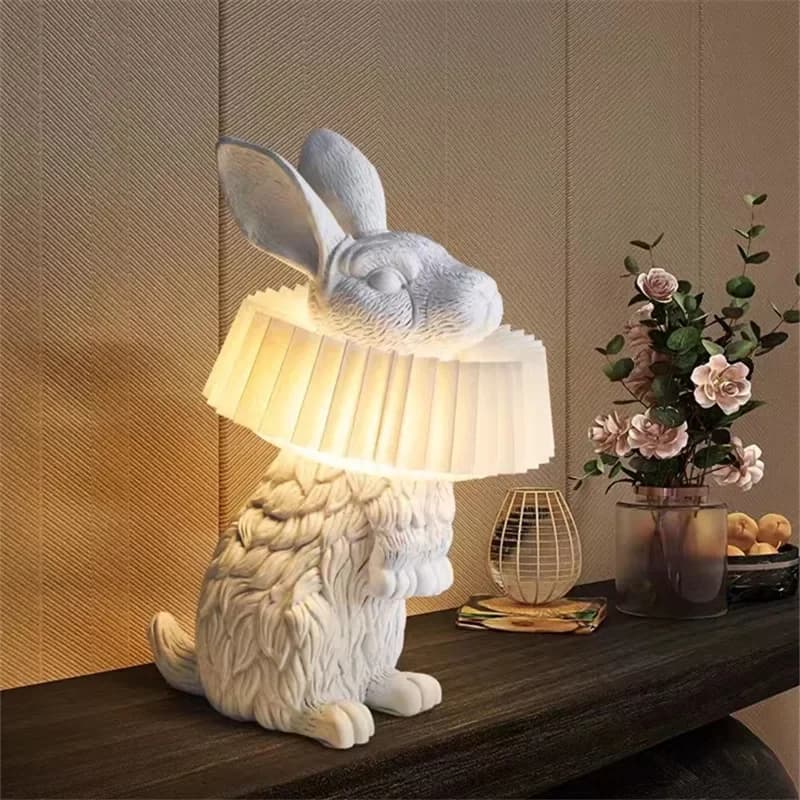Lampada da tavolo moderna adorabile con coniglio Lampada da tavolo per animali a LED per bambini Camera da letto Studio Lampada da scrivania in resina Decorazioni per la casa Camera dei bambini per interni