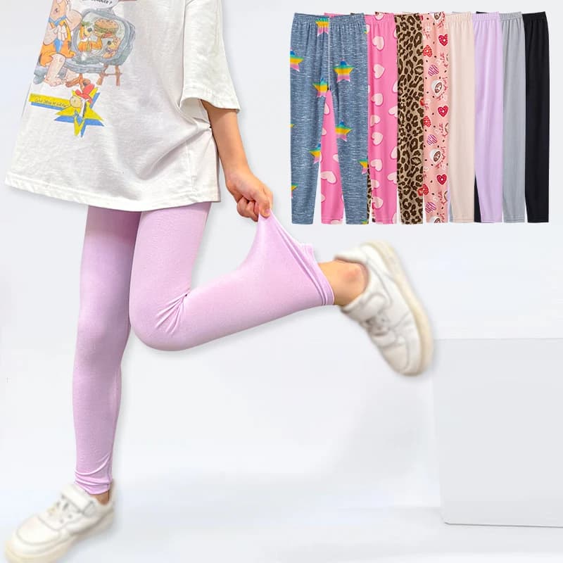 Le ghette sottili quattro stagioni per ragazze sono comode, sottili e carine. I pantaloni stampati per studentesse sono semplici e in tinta unita.