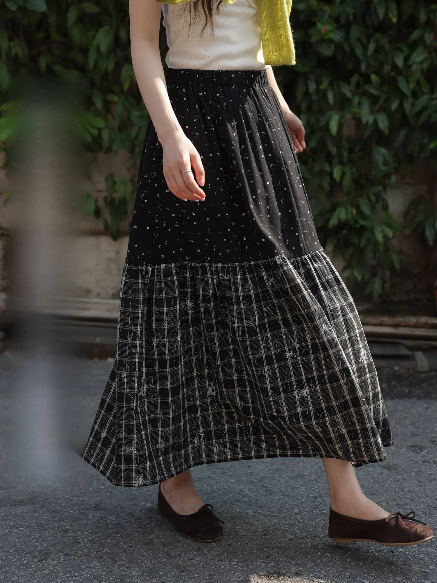 Gonna lunga a vita alta a trapezio con stampa floreale e fantasia scozzese, da donna, nuova collezione estate 2026, elegante, con decorazioni a cuciture miste di diversi marchi