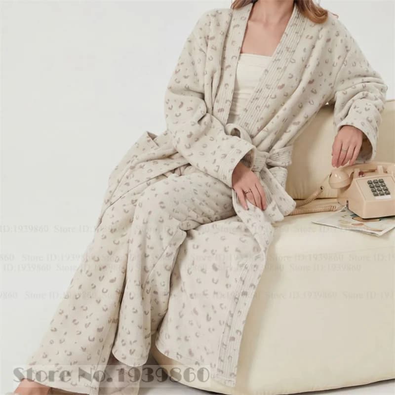 Winter New Thicken Female Sleepwear Long Robe Pajamas Set Sexy Leopard Bathrobe Nightgown Loose Coral Fleece Flannel Homewear