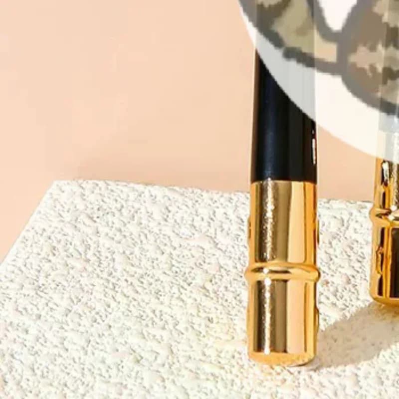 Pennello Retrattile per Trucco Labbra, Pennello per Rossetto e Lucidalabbra, Pennello per Ombretto e Fondotinta, Applicatore da Viaggio, Strumento Cosmetico di Bellezza