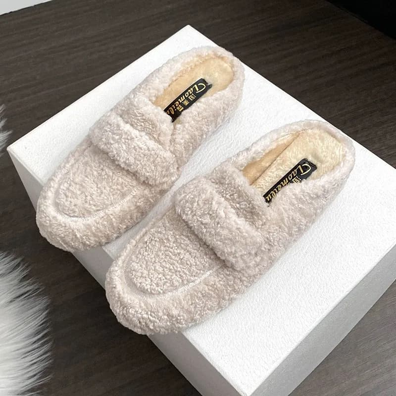 Pantofole basse da donna in shearling Mocassini pelosi in lana d'agnello Mujer Scarpe calde in cotone da donna Slip on Mocassini foderati in pelliccia di pecora invernale