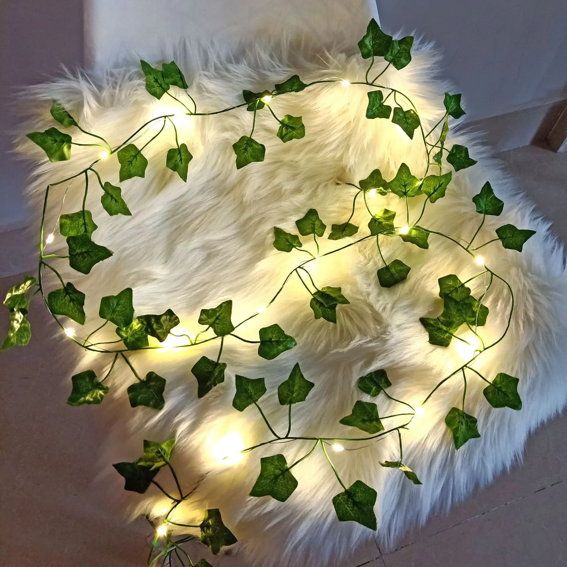 Vite di edera a foglia verde finta in seta con stringa di luci a LED per la decorazione della camera da letto di casa Decorazione ghirlanda di piante artificiali luminose per matrimoni