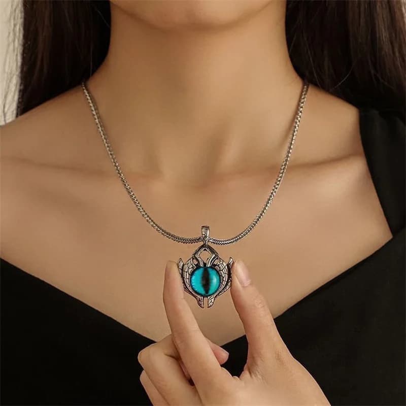 Collana Vintage con ciondolo occhio di demone gotico per uomo donna gioielli Hip Hop personalizzati per feste