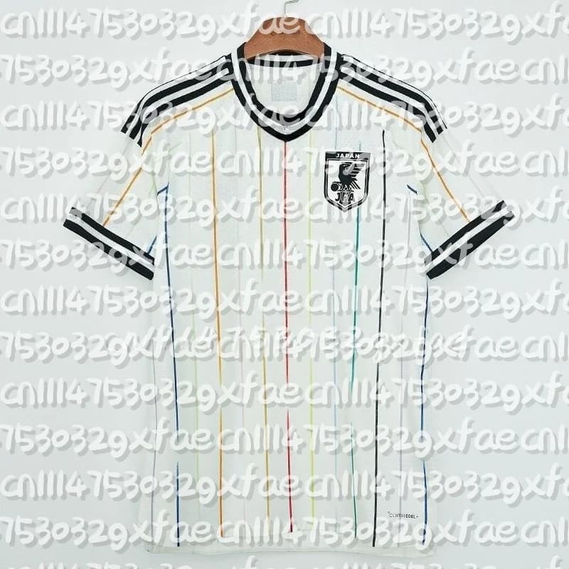 Maglia da Calcio Uomo 2026 Giappone Trasferta a Maniche Corte con Strisce Arcobaleno, Maglietta da Calcio Traspirante per Tifosi