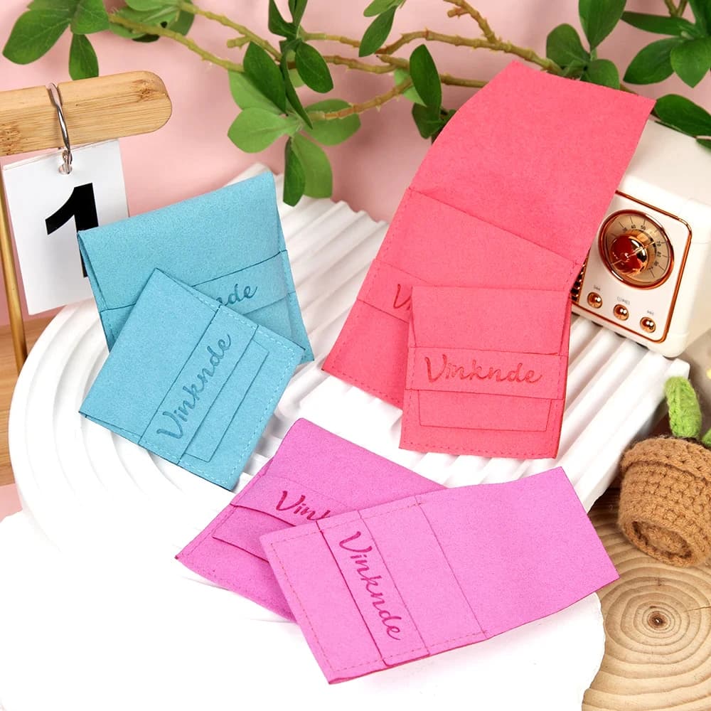 50/100 Pezzi Sacchetti in Microfibra 8x8cm Personalizzabili con Logo, Buste in Velluto Rosa Beige Verde per Gioielli, Orecchini, Ciondoli, Collane