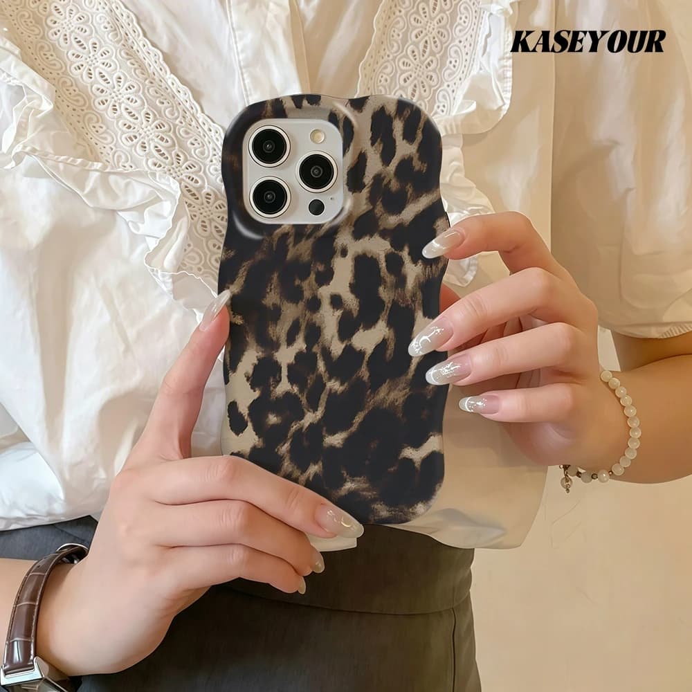 Custodia per telefono lucida 2 in 1 con stampa leopardata vintage per iPhone 13 14 15 16 17 Pro Max, cover posteriore rigida sottile con bordi ondulati