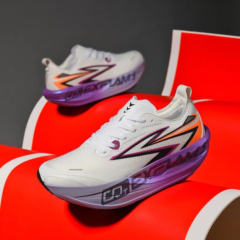 Running shoes with Carbon Plate for Men and Women, Breathable and Lightweight Sport sneakers for Marathon, Comfortable and Anti-slip