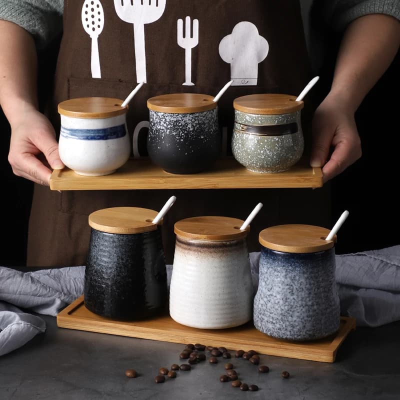 Ceramic Seasoning Jar Salt Sugar Spice Monosodium Glutamate Box Set Vintage Kitchen Supplies with Spoon