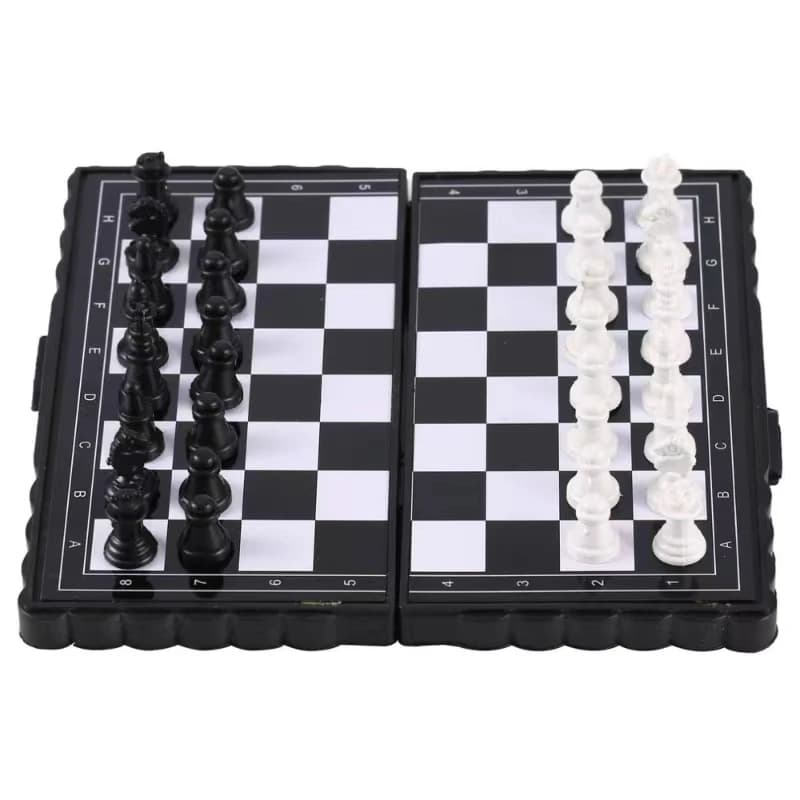 Mini Magnetic Chess Set Folding Plastic Chessboard Classic Strategy Game Travel Toy for Kids Outdoor Entertainment