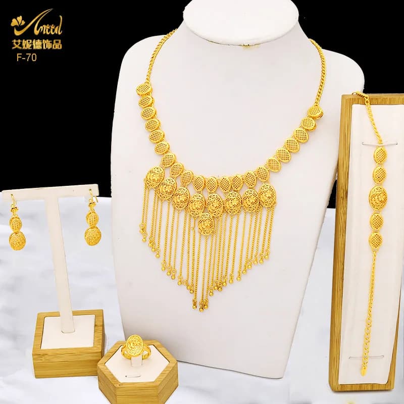 Set da 4 pezzi con nappe a cuore da donna per matrimonio in oro 24 carati AU999 - Stile coordinato, misto nappe a cuore senza cuciture per matrimoni