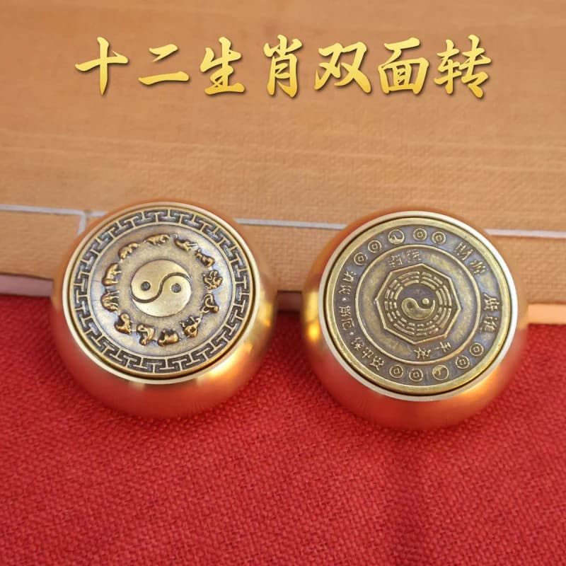 Ottone Universo Otto trigrammi Doppio lato Soldi Ricchezza Attrazione Sollievo dallo stress Fidget Spinner Ornamento portatile fortunato