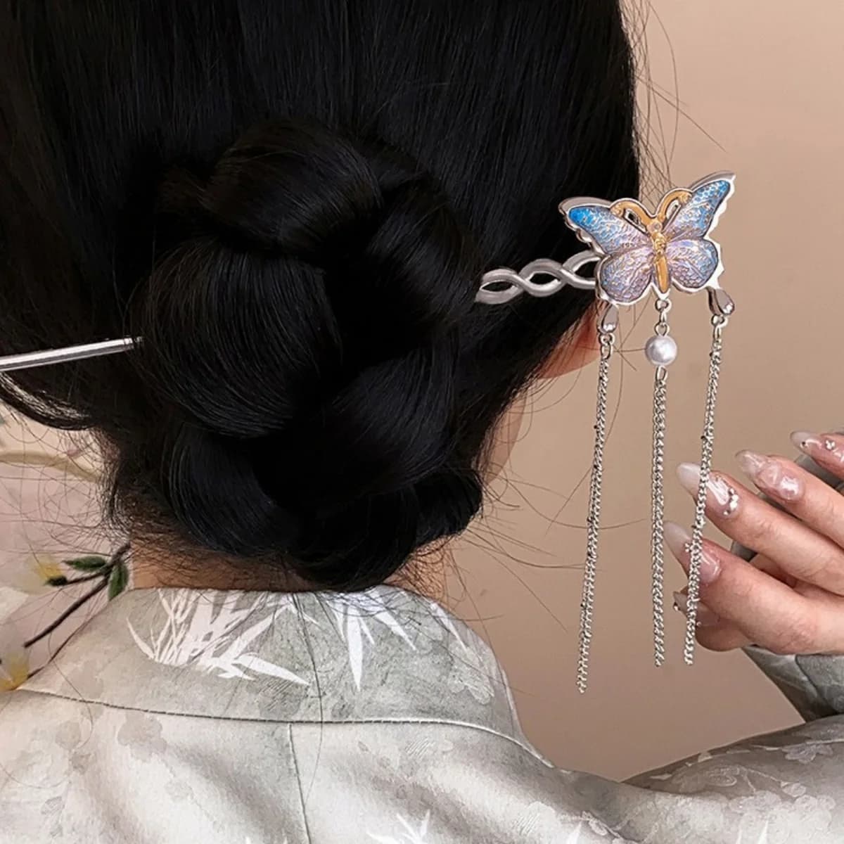 Squisita forcina a farfalla vintage elegante bastoncino per capelli in stile cinese per le donne Gioielli antichi Accessorio per capelli con nappa per ragazze