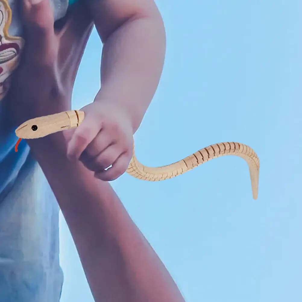 Set di 8 Serpenti di Legno Realistici, Giocattoli Interattivi per Scherzi, Giochi Educativi per Bambini e Decorazioni per Feste