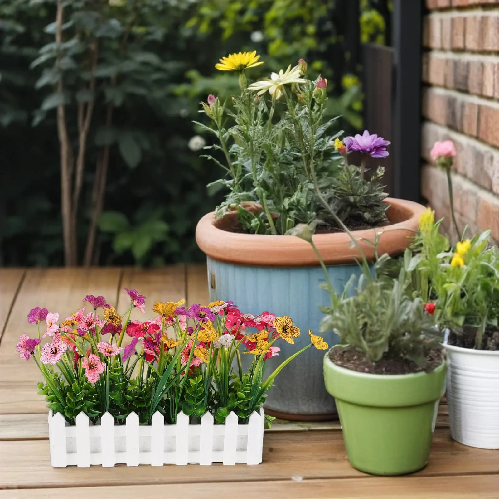 Fiori di Viola Artificiali in Vaso con Recinzione in Legno Rustico, Piante Finte Realistiche per Soggiorno, Camera da Letto, Ufficio, Matrimonio