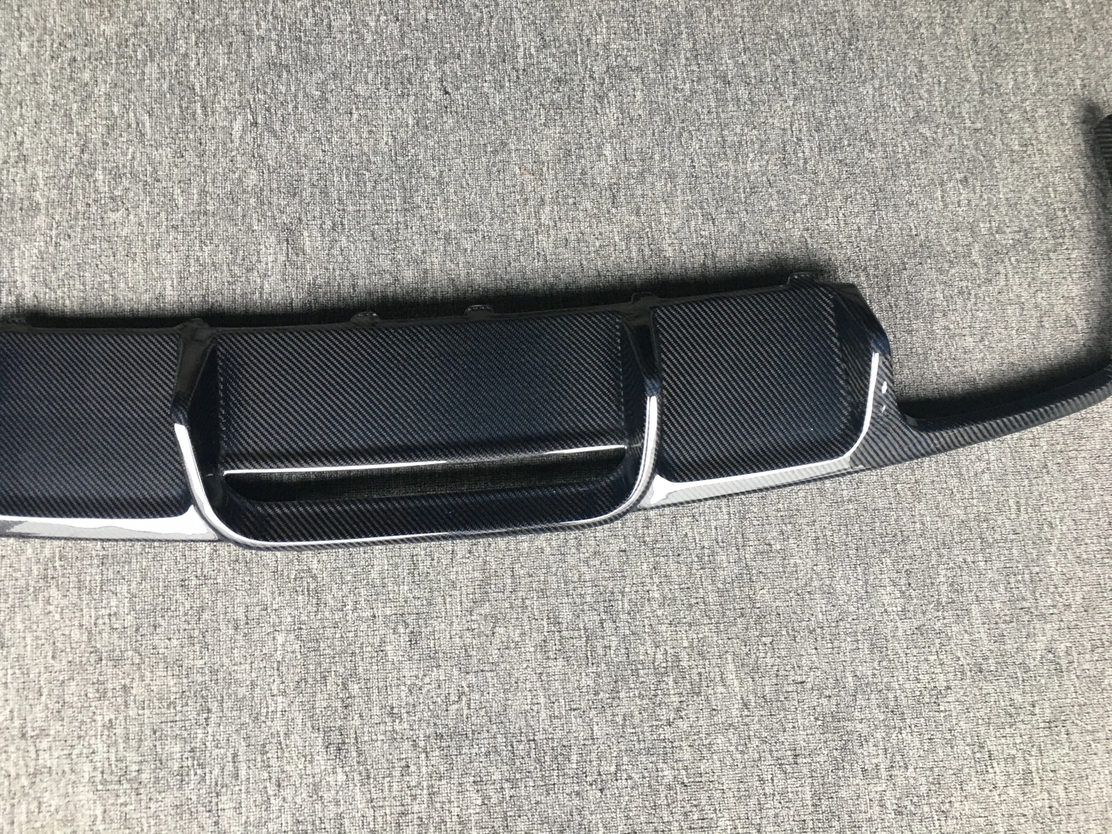 Carbon Fiber Rear Lip Diffuser For Benz CLS Class W218 CLS300 CLS350 For AMG Sport 2012-2017 Car Fins Shark Style Bumper Plate