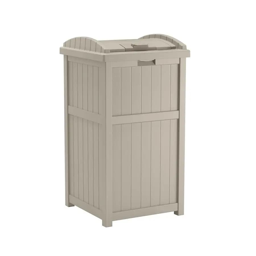 Cestino per Rifiuti da Esterno con Coperchio, 30 Galloni, Color Talpa Chiaro, Bidone Decorativo Stile Vimini, in Resina Resistente alle Intemperie