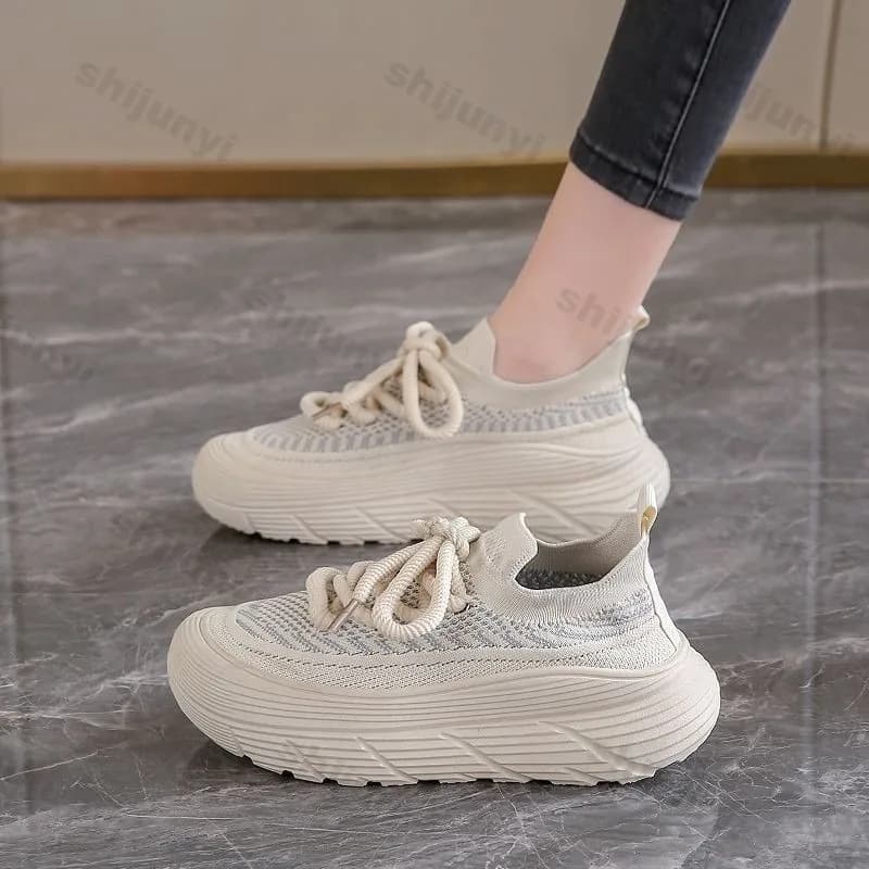Scarpe casual da donna 2025 Scarpe sportive in maglia lavorata a maglia Slip-On Comodo Traspirante Versatile Primavera Autunno Sottopiede in EVA Suola in gomma