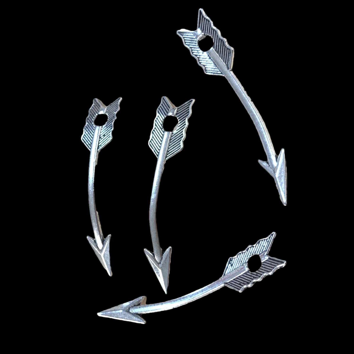 30 ciondoli a forma di freccia da 33,5x6,6 mm, pendenti in lega fatti a mano per la creazione di gioielli fai da te, bracciali e collane EF4155