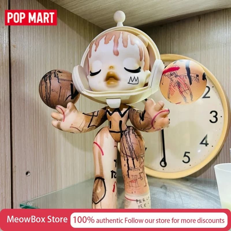 Popmart Skullpanda Jean-Michel Basquiat 400% Mega Statuetta da Collezione 33cm Decorazione da Scrivania per Appassionati d'Arte