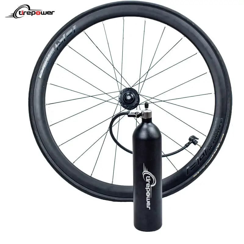 Bottiglia d'aria per gonfiaggio pneumatici tubeless per bici da strada MTB da 1,3 litri con bombola di gas con valvola