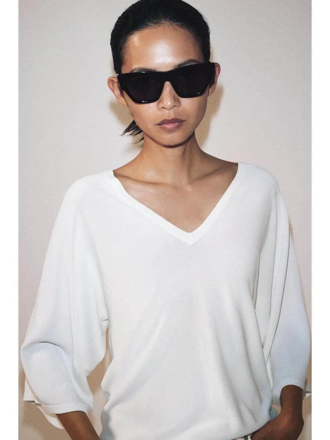 Casual Basic Short Sleeve V-Neck Knitted Top Soft Cotton Blend Comfortable Drapey Flat Needle Knit Overhead Women's Fashion