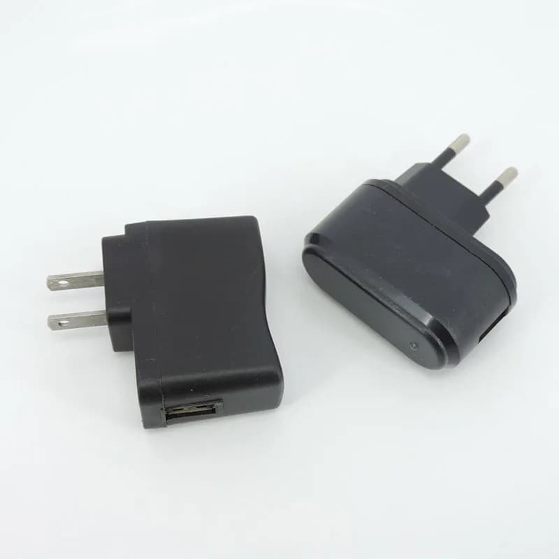 AC a DC EU/US 5V 1A 1000ma porta USB Adattatore di alimentazione di ricarica Spina di alimentazione Caricatore da muro per telefono cellulare 100V-240V luce a led