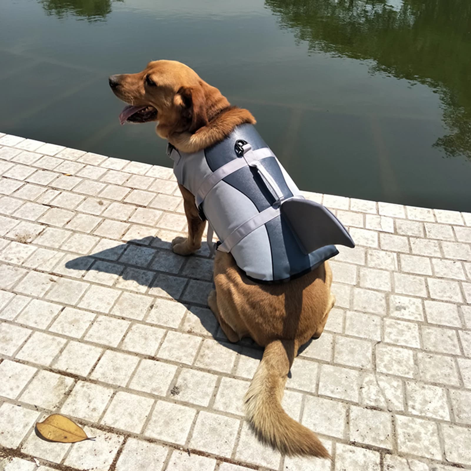 Dog Life Jacket Pet Swimsuit Vest Pet Wear Dog Swimsuit Preserver for Water Device At The Pool Beach Boating