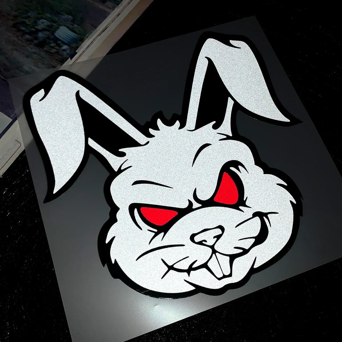Evil Rabbit Adesivi Moto Moto Parabrezza Serbatoio Carburante Corpo Casco Decalcomanie In Vinile Accessori per MT07 Z900 Voge 900 625 DSX