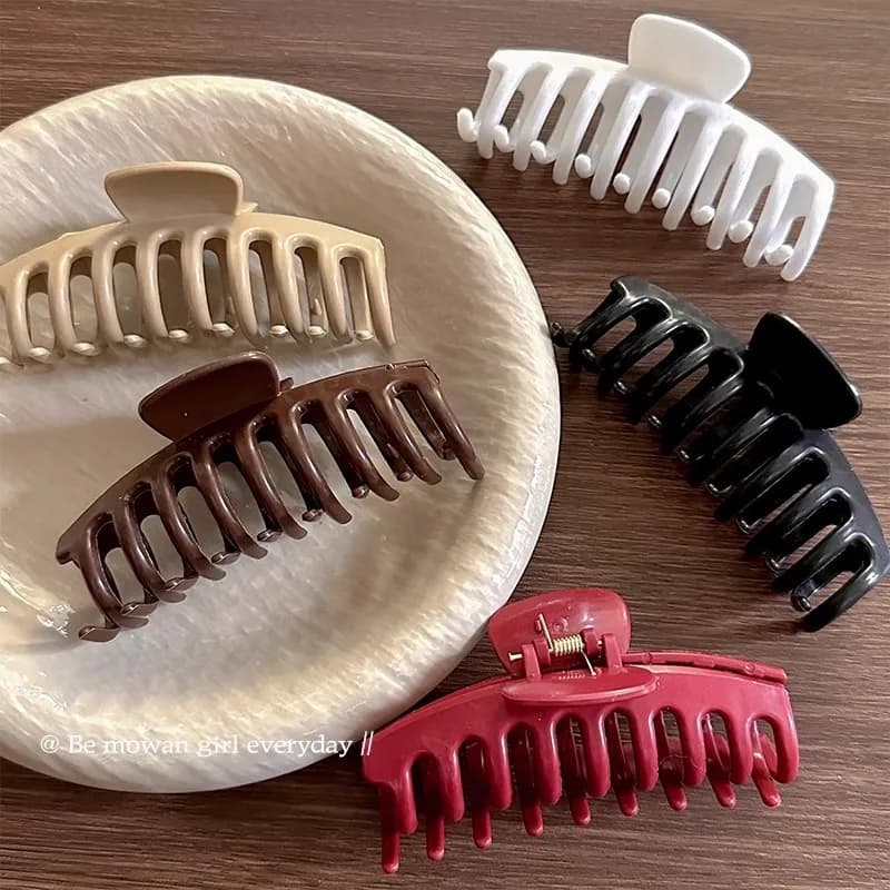 Fermaglio per capelli a croce a punta a forma di osso a cinque colori lucido in gomma morbida per accessorio per capelli con clip di squalo alla moda Updo da donna