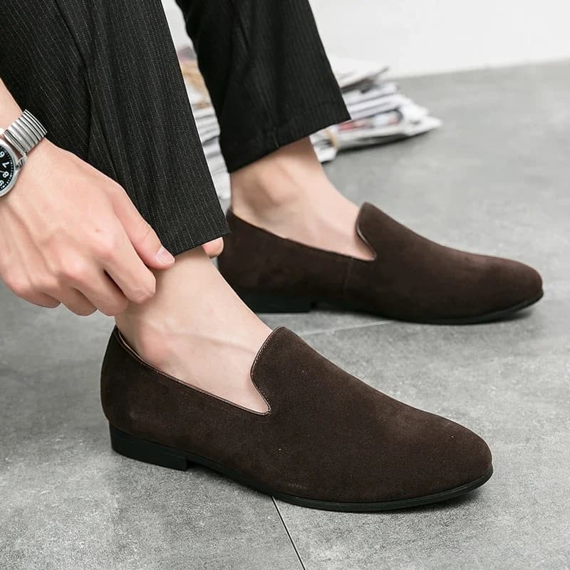 Scarpe in pelle scamosciata da uomo alla moda suole morbide mocassini comodi scarpe basse Casual da uomo versatili verde nuovo stile consegna gratuita