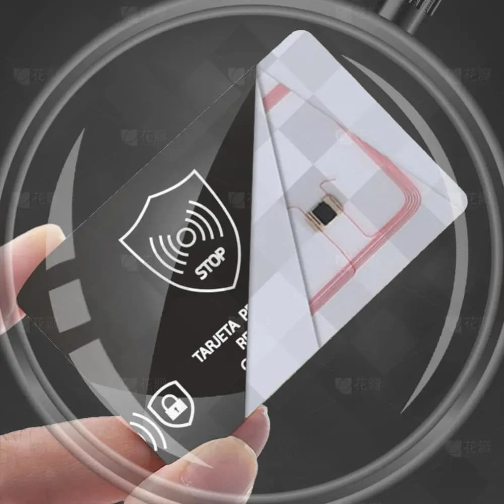5 Pezzi Carte Blocco RFID, Una Carta Protegge Tutto il Portafoglio, Blocco Segnale NFC Ultra Sottile per Uomini e Donne
