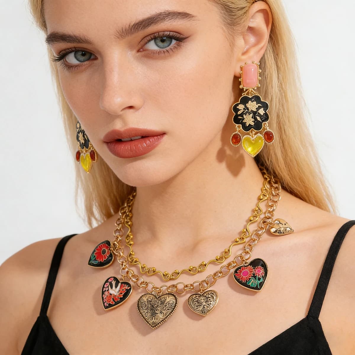 Set di Gioielli Bohemien da Donna 2026 Girlgo, 3 Pezzi: Collana e Orecchini in Lega con Cuore in Metallo e Motivo Floreale Smaltato, Ideale per Banchetti