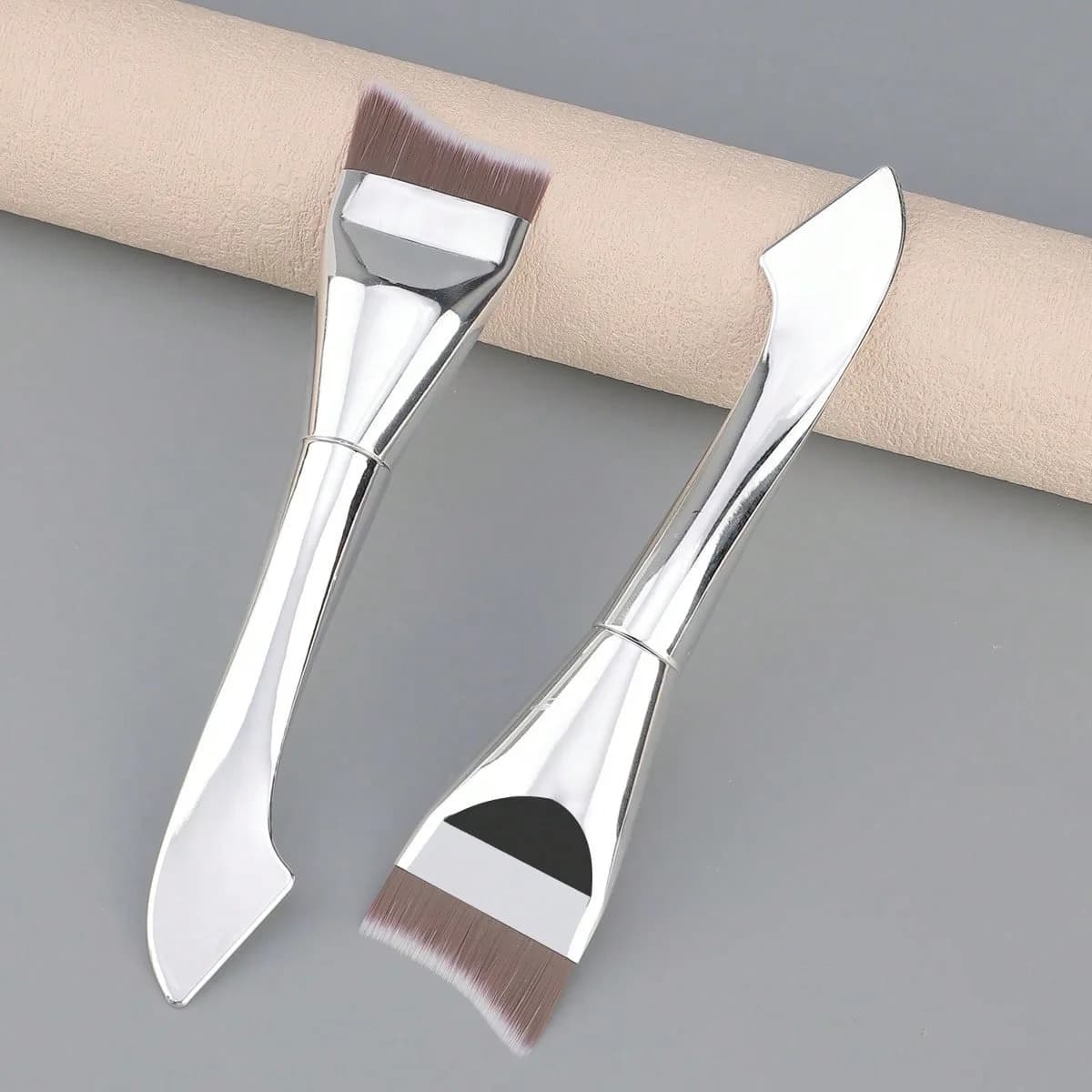 Background Brush with updated Half Moon Design Ultra-thin Smooth Application Liquid Mask Spatula Makeup Brushes Beauty Tools