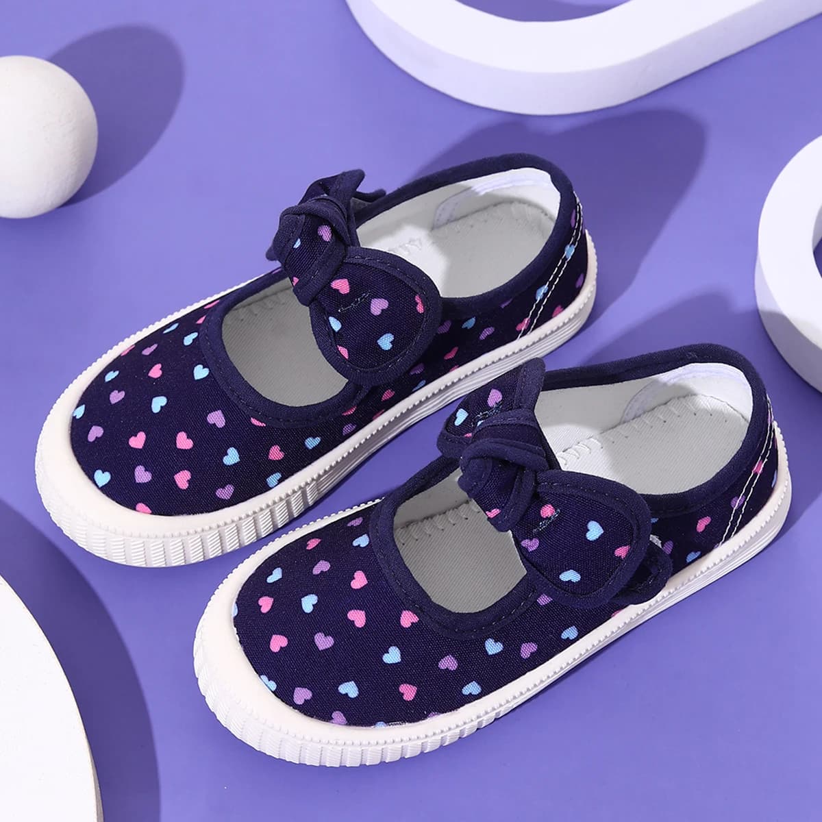 Girl canvas shoes, casual sneakers with cute bow and velcro print, wide design suitable for indoor and outdoor use in all four seasons, can be worn by students for school