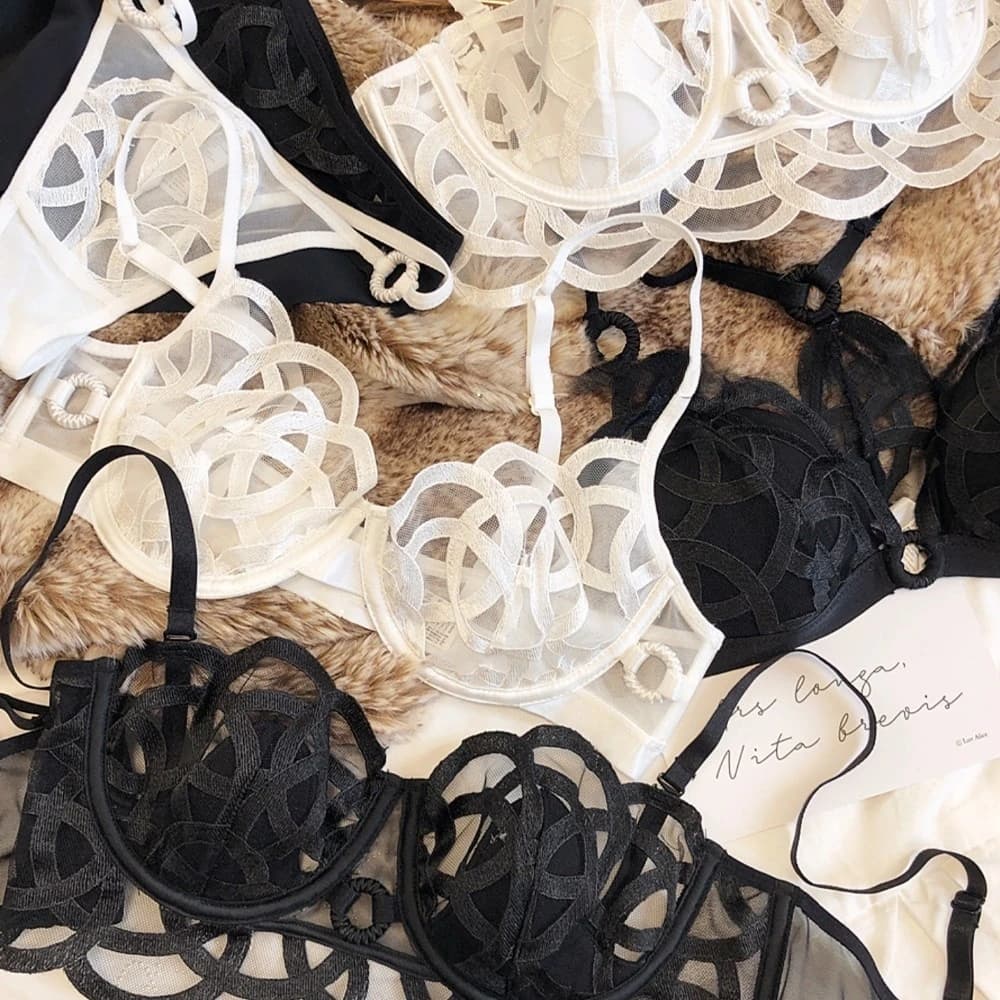 Set intimo sexy per donna Set reggiseno francese in pizzo ultrasottile Slip lingerie comfort moda con perizoma Reggiseno in rete femminile