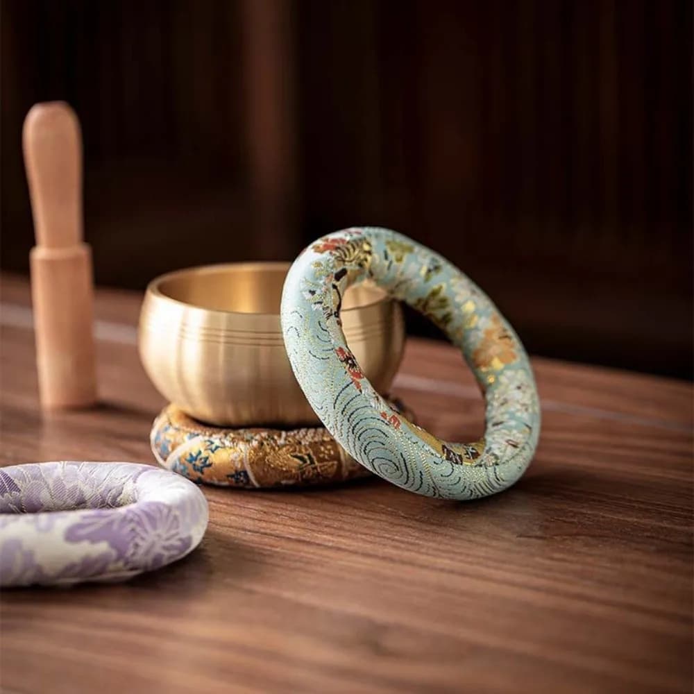 Accessorio Spirituale: Tappetino per Campana Tibetana Nepalese, Rotondo, Antiscivolo, a Forma di Ciambella, in Tessuto, Tradizionale Sottobicchiere, per Pratica Yoga