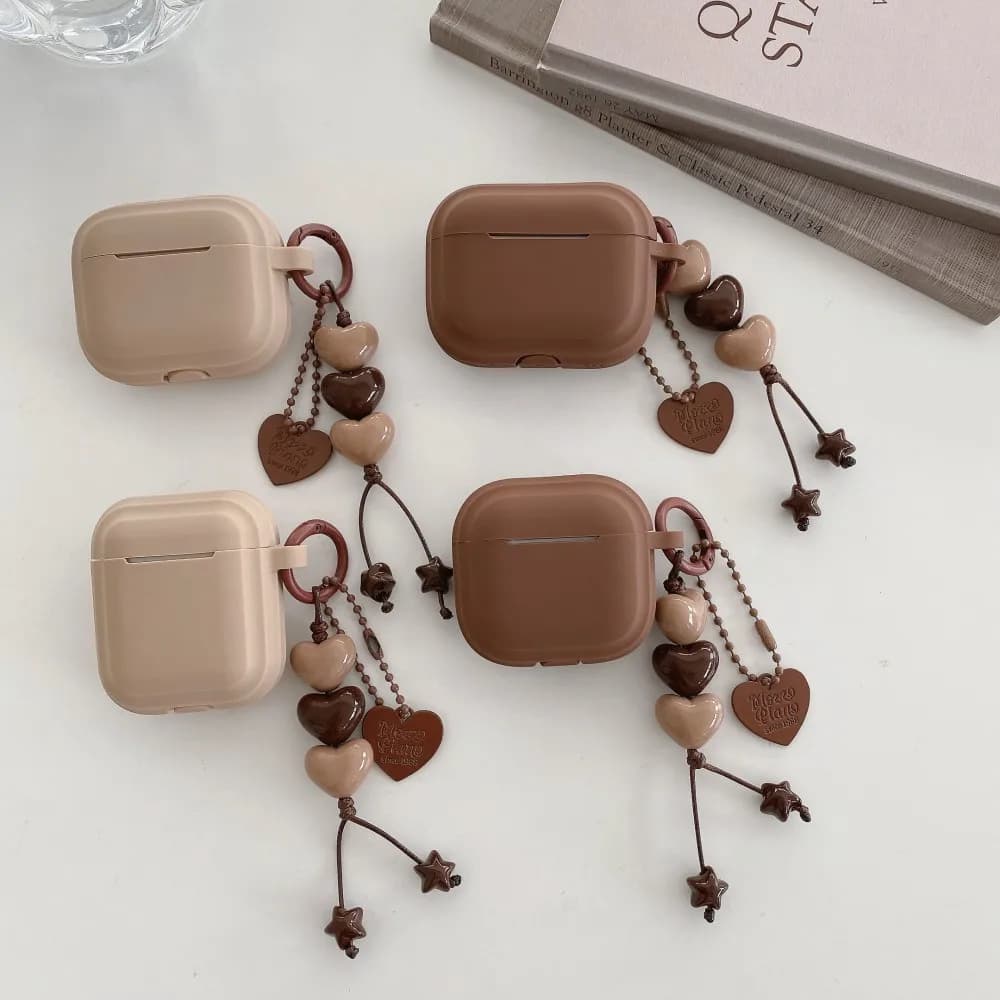 Custodia per AirPods 4 in silicone liquido tinta unita, morbida, protettiva per auricolari, compatibile con AirPod Pro 2, 1, 3, con ciondolo a forma di cuore, novità