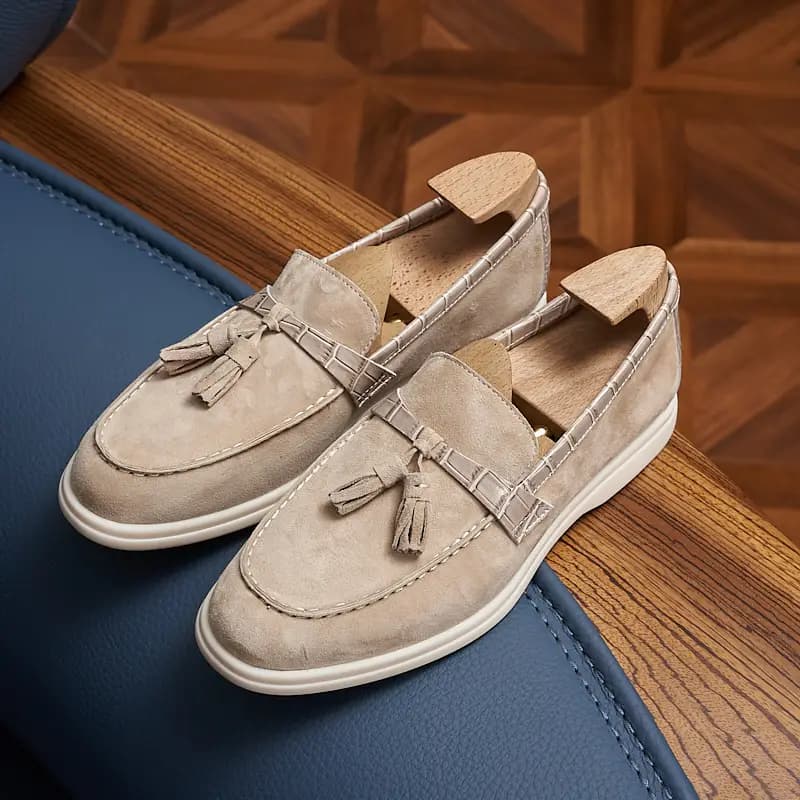 Nuovo design moda uomo mocassini in vera pelle nappe appartamenti slip-on scarpe casual comode scarpe da guida